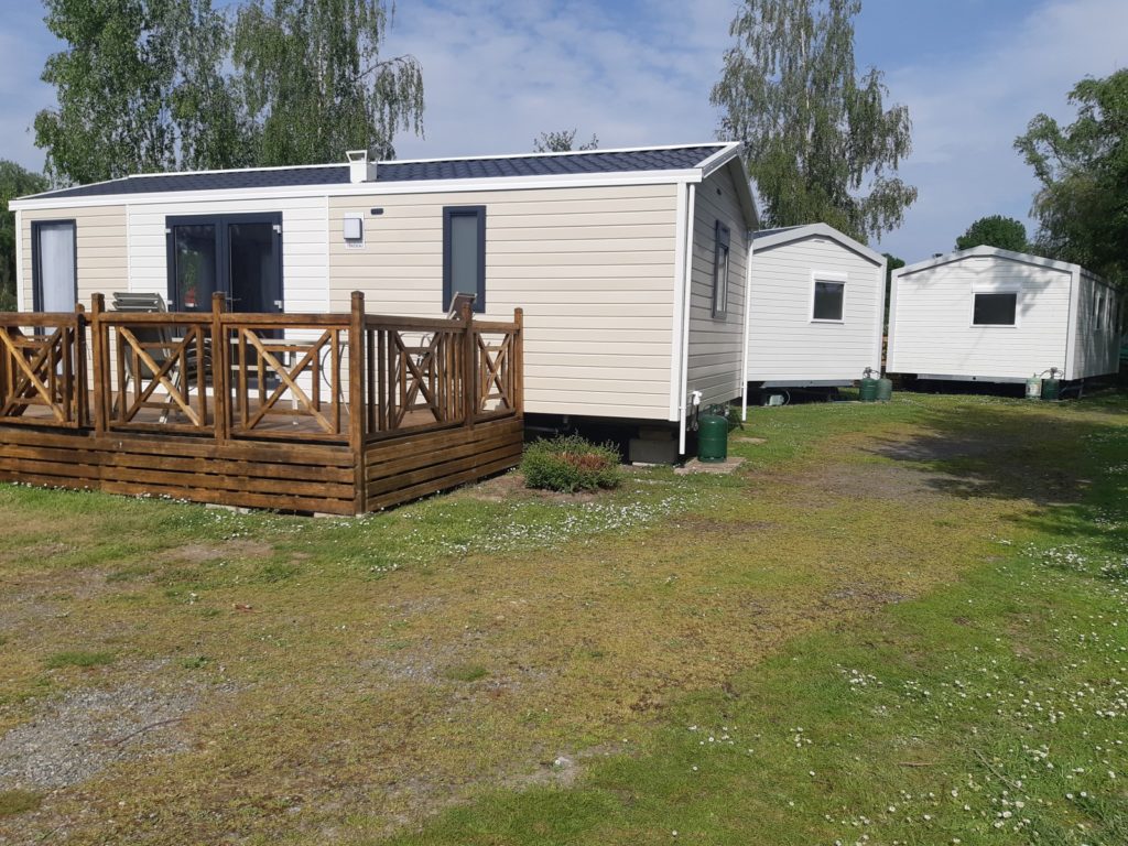 Mobil-home La Carpe dans la zone locative du camping