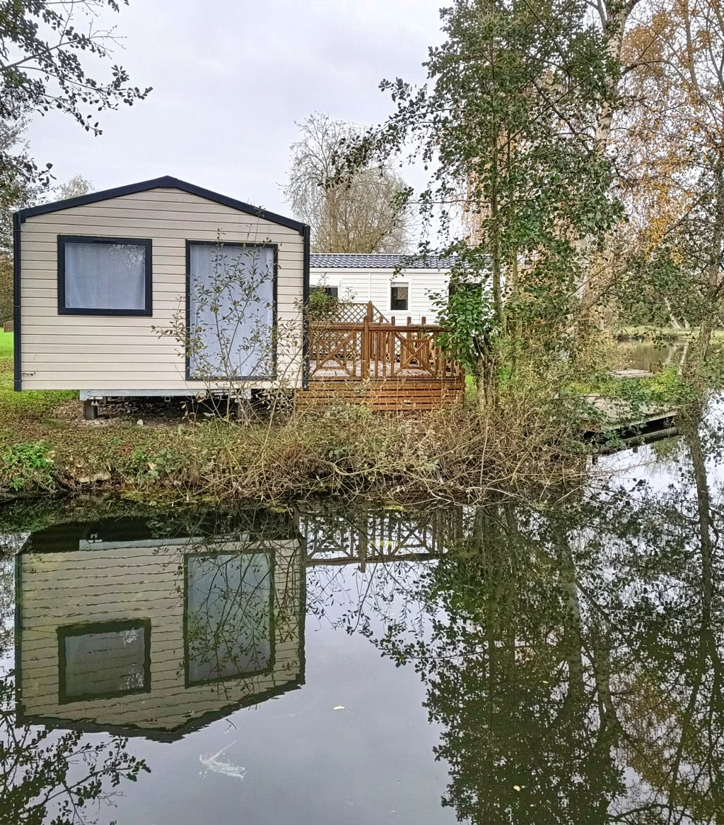 Mobil-home Le Pic Vert au bord de l'étang